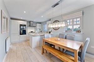 Living Kitchen/Diner- click for photo gallery